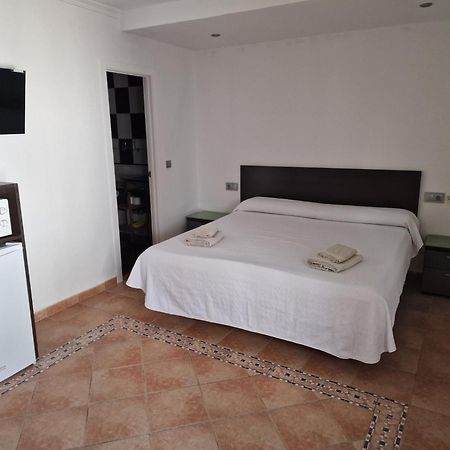 Habitaciones Miramar Bolonia Exterior foto