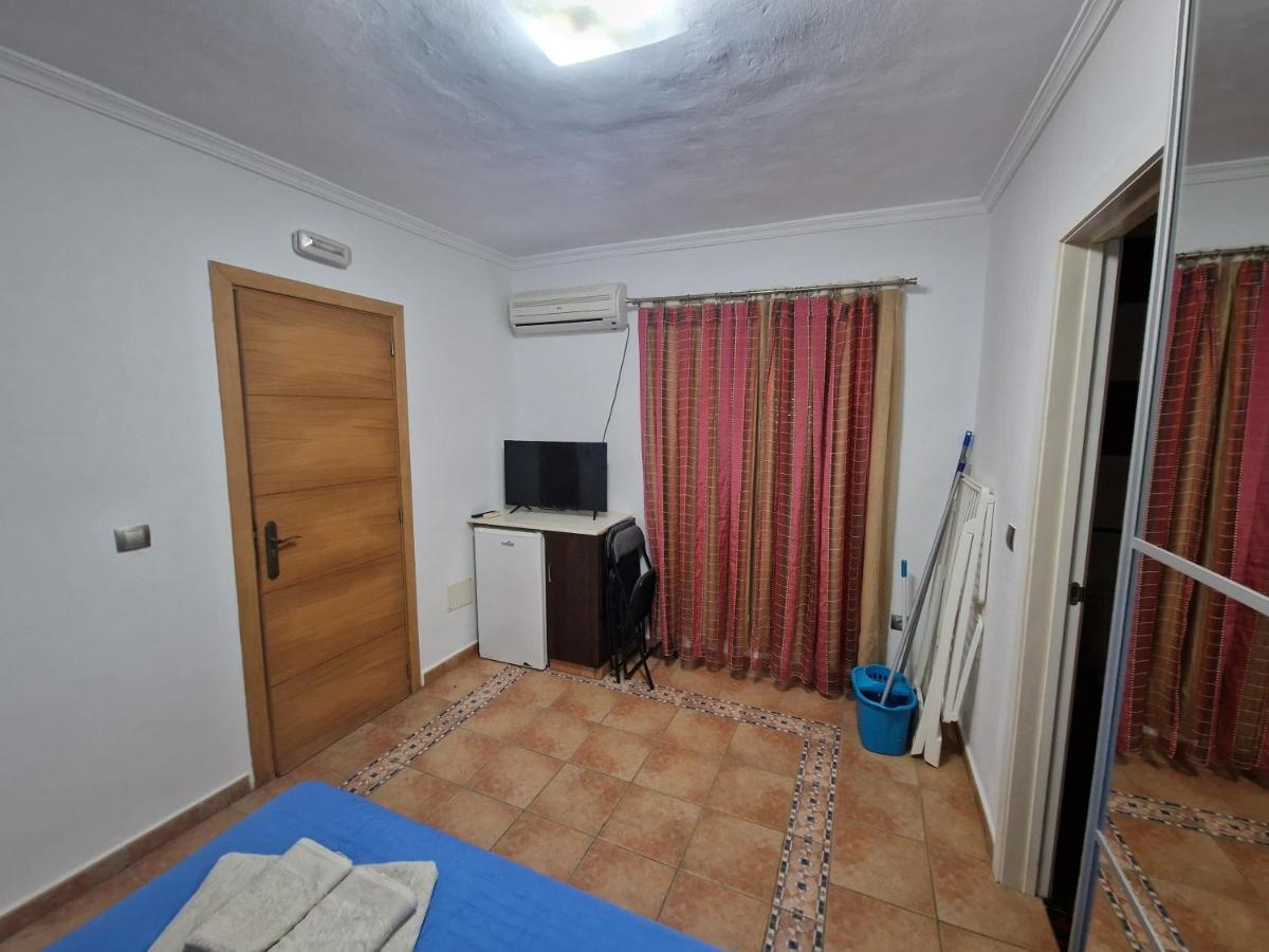 Habitaciones Miramar Bolonia Exterior foto