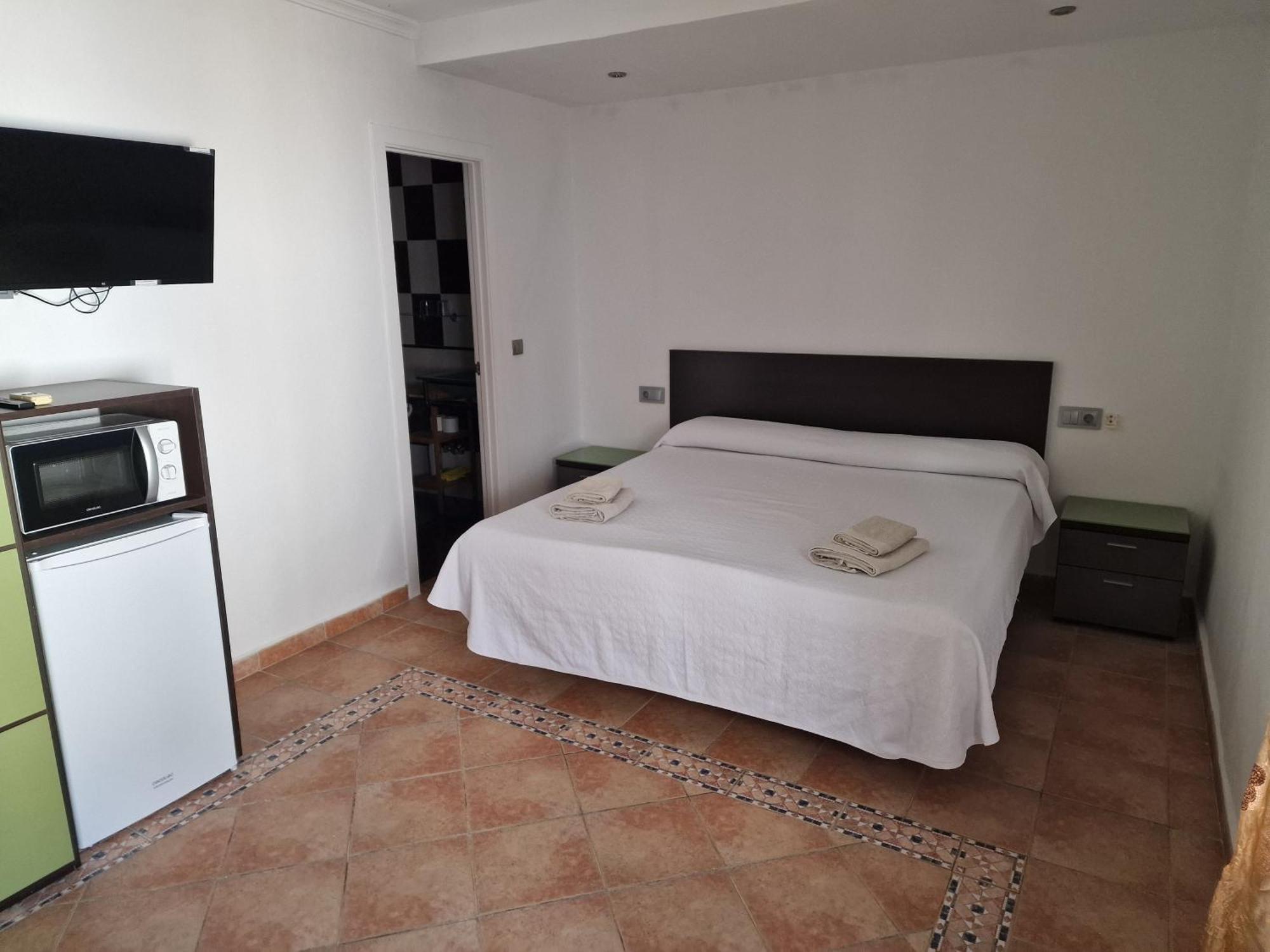 Habitaciones Miramar Bolonia Exterior foto